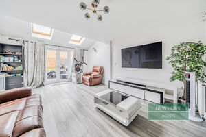 Photo 16- click for photo gallery